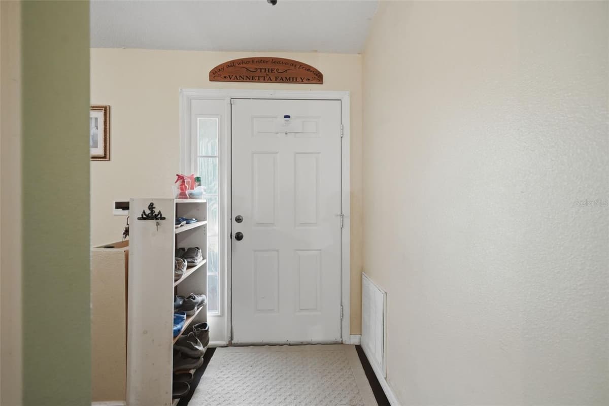 11095 FLATWOOD AVENUE — photo 6 of 39