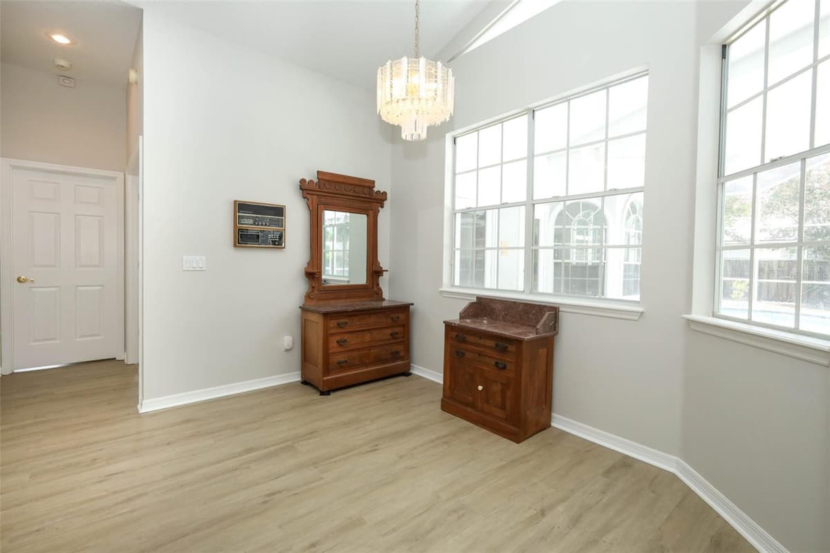 2357 CHANTILLY TERRACE — photo 17 of 61