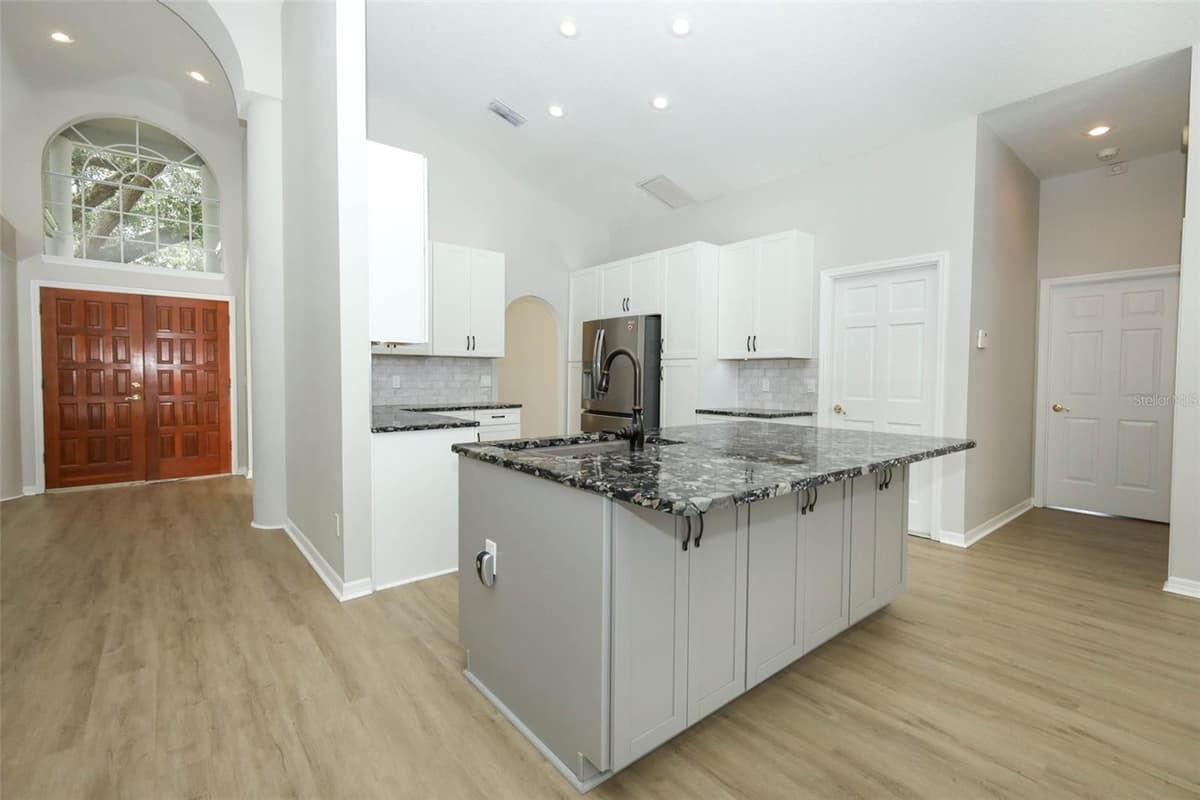 2357 CHANTILLY TERRACE — photo 12 of 61