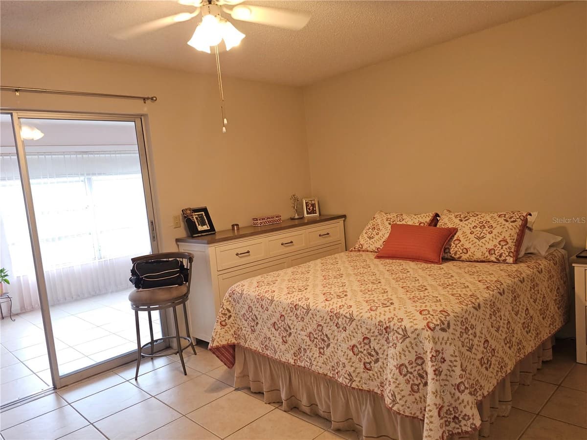 2458 COLUMBIA DRIVE — photo 18 of 76
