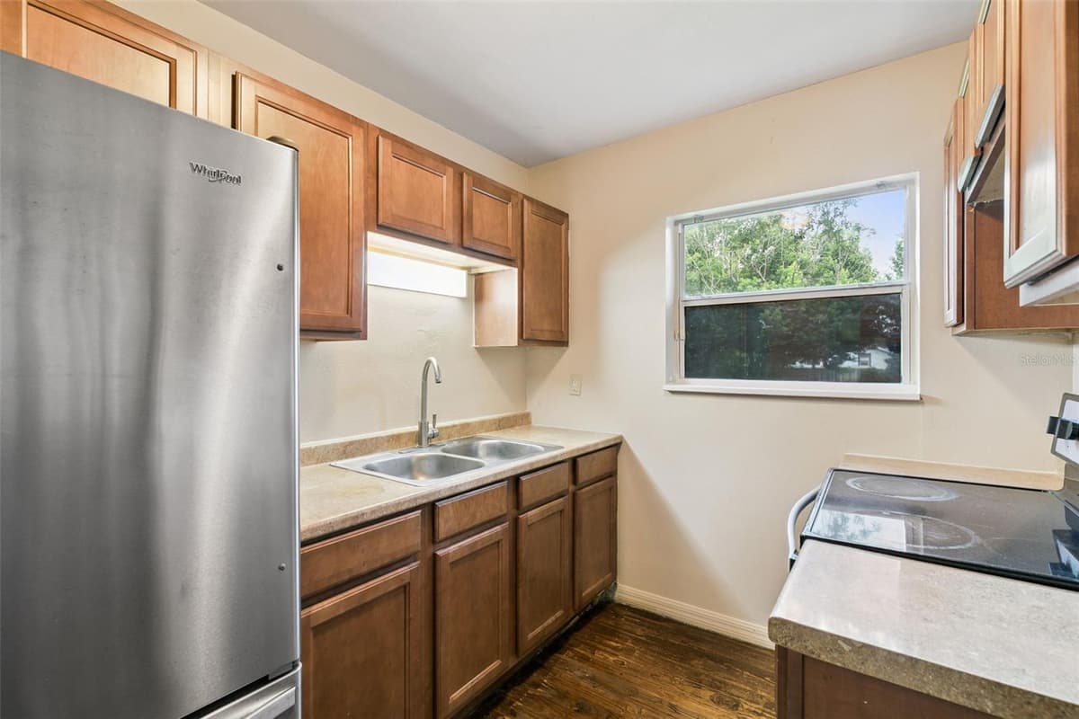 846 DRIVER AVENUE — photo 12 of 25