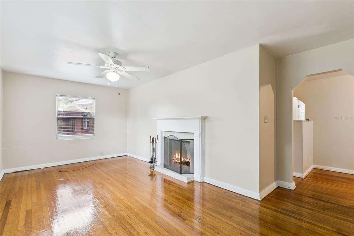 846 DRIVER AVENUE — photo 9 of 25