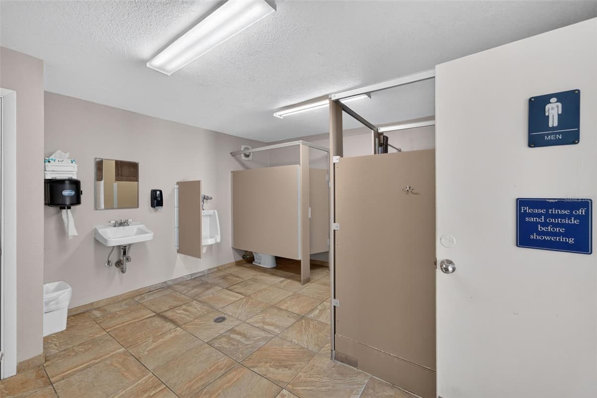 4390 EXETER DRIVE — photo 66 of 90