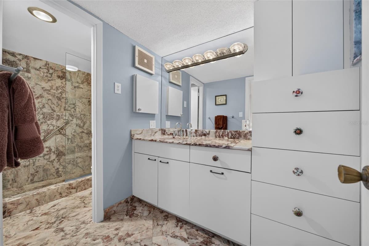 4390 EXETER DRIVE — photo 24 of 90