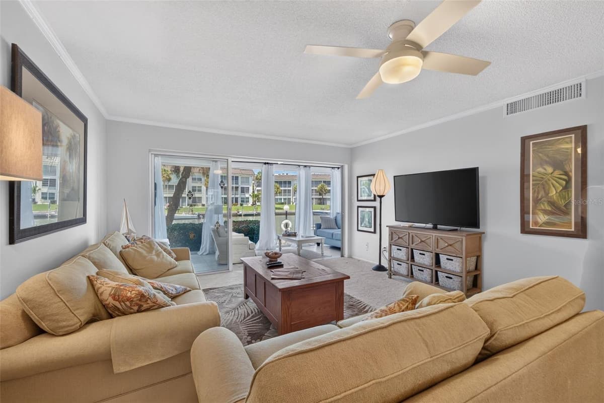 4390 EXETER DRIVE — photo 11 of 90