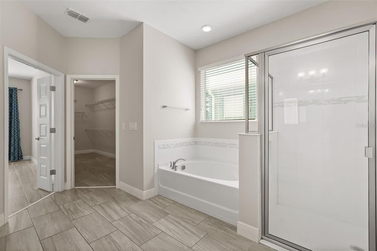 9561 WATERWAY PASSAGE DRIVE — photo 38 of 71