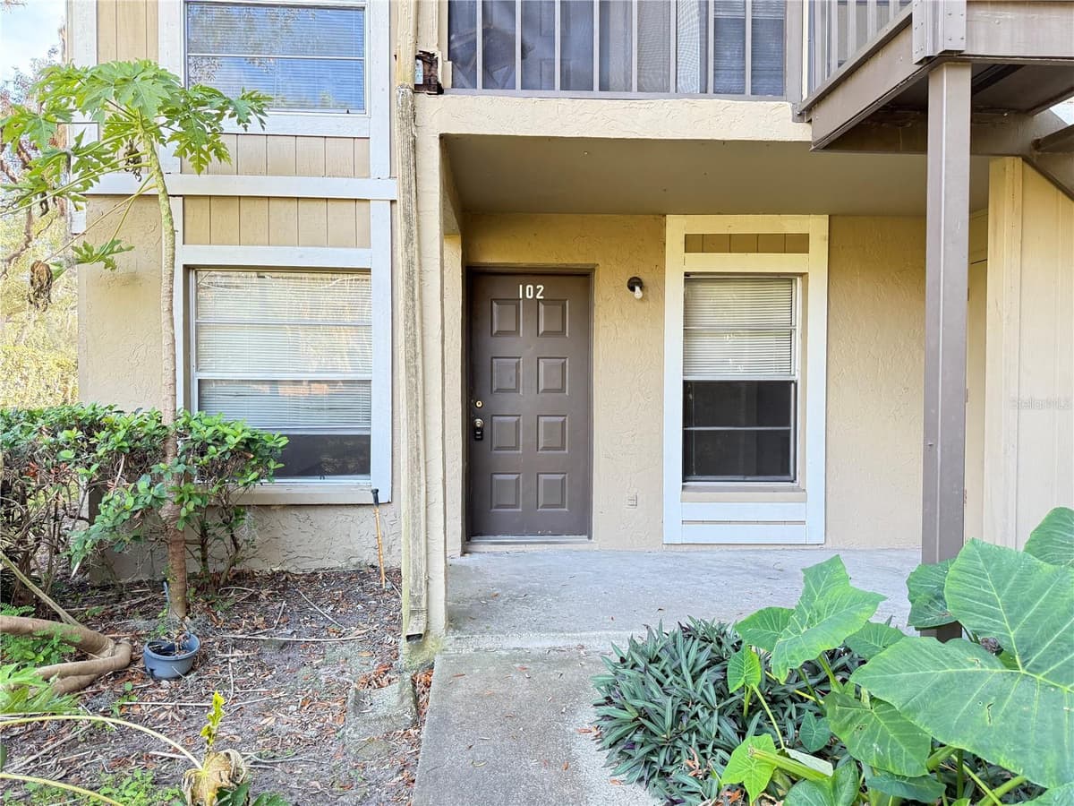 14308 HANGING MOSS CIRCLE — photo 2 of 34