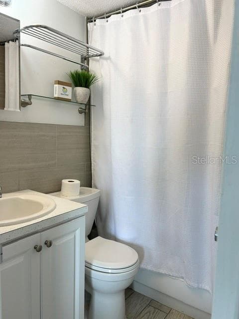 908 VILLAS DRIVE — photo 3 of 17