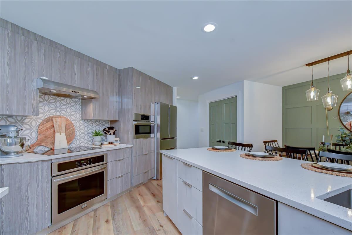 2980 BRIDLEWOOD DRIVE — photo 19 of 99