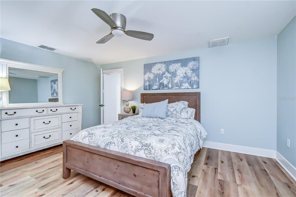 2980 BRIDLEWOOD DRIVE — photo 36 of 99