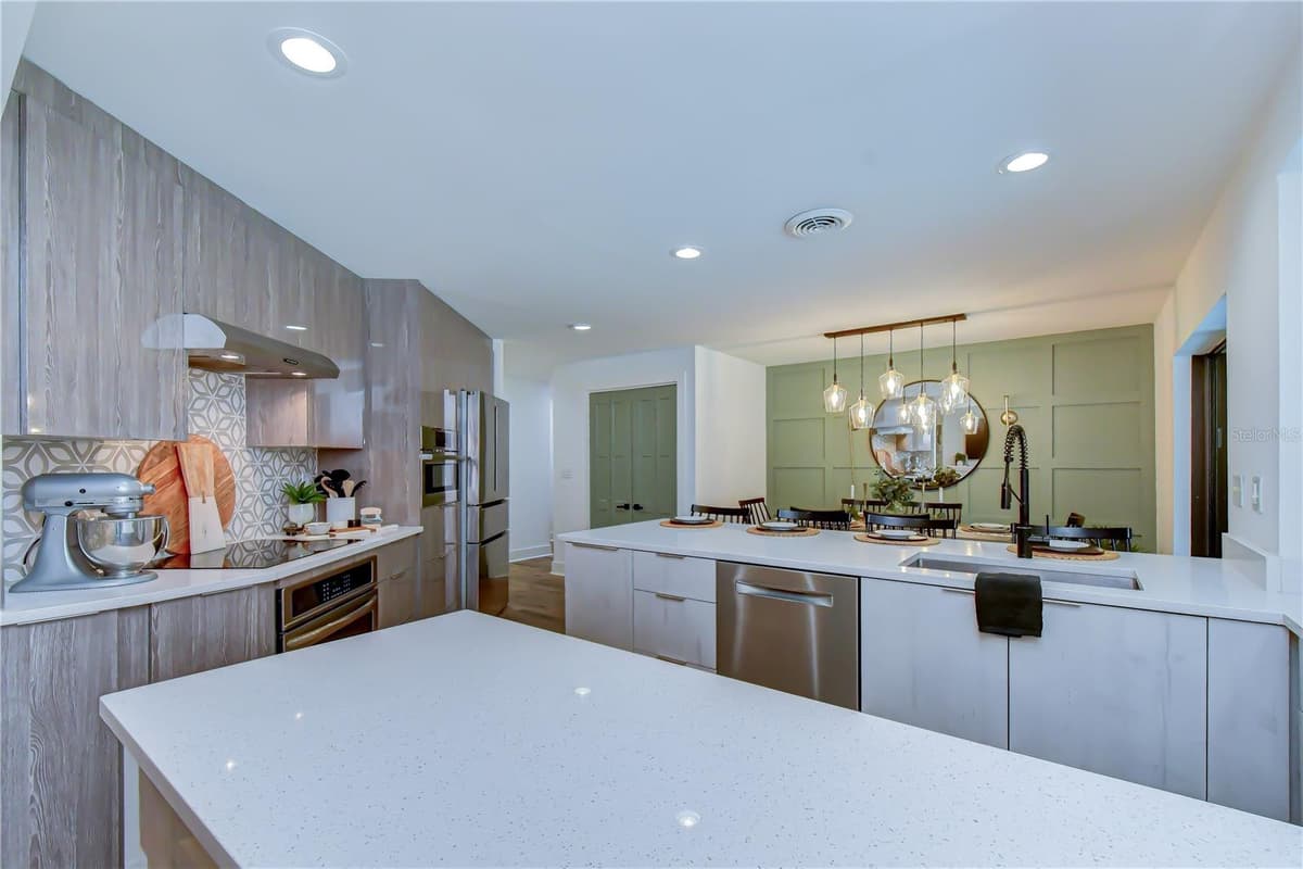 2980 BRIDLEWOOD DRIVE — photo 16 of 99