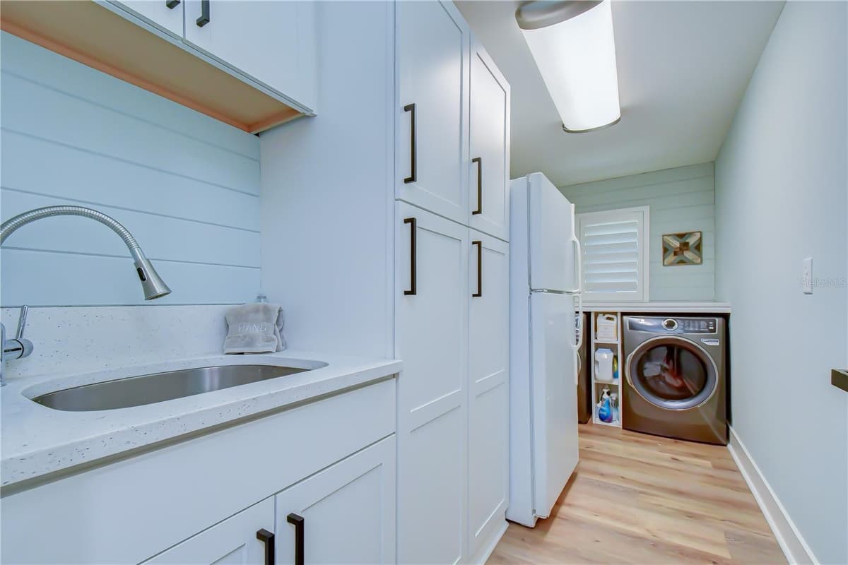 2980 BRIDLEWOOD DRIVE — photo 30 of 99