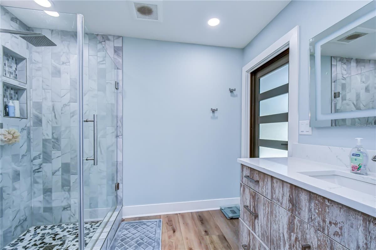 2980 BRIDLEWOOD DRIVE — photo 38 of 99