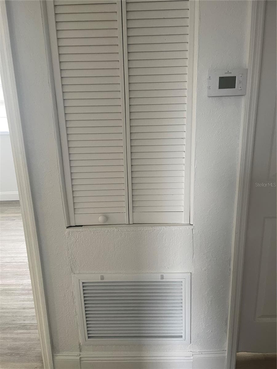 519 DENSON STREET — photo 25 of 33