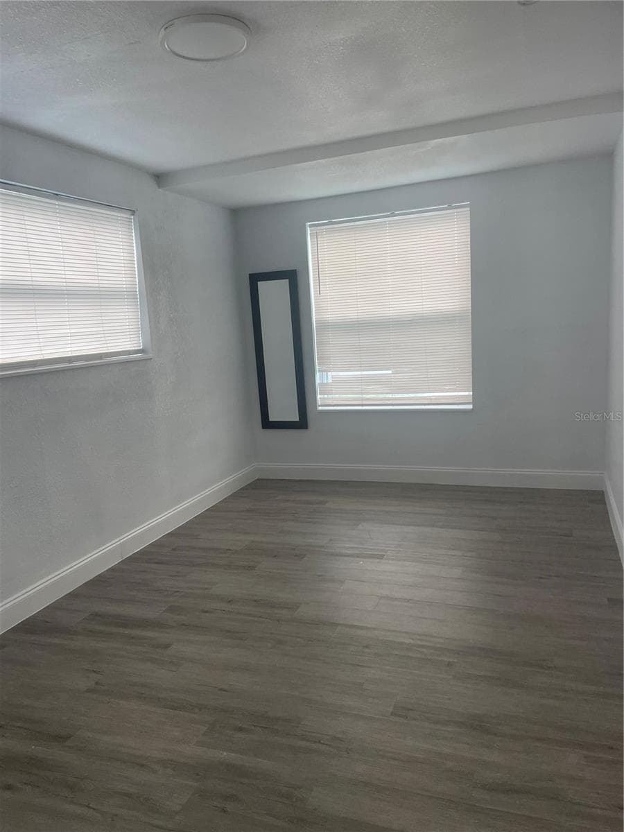 519 DENSON STREET — photo 14 of 33