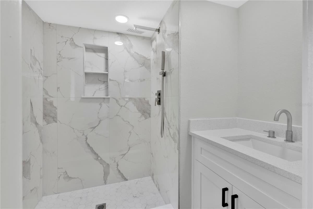 1706 CHARLESTON LANE — photo 14 of 30