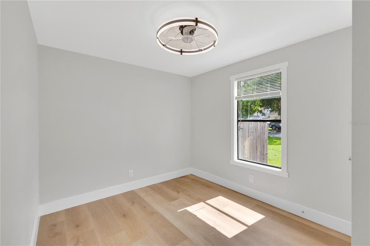 1706 CHARLESTON LANE — photo 16 of 30