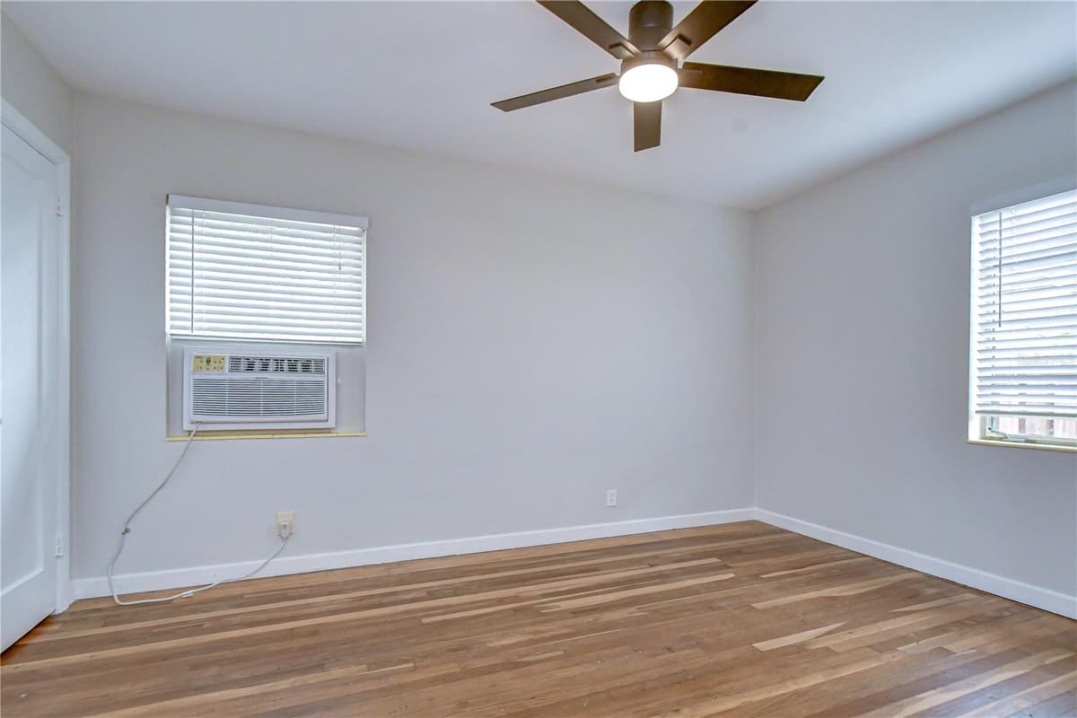 850 22ND AVENUE — photo 26 of 30