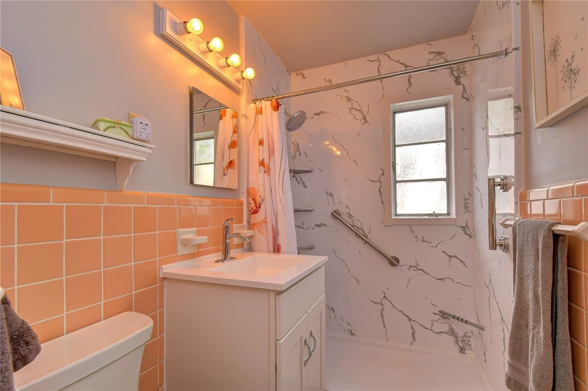850 22ND AVENUE — photo 13 of 30
