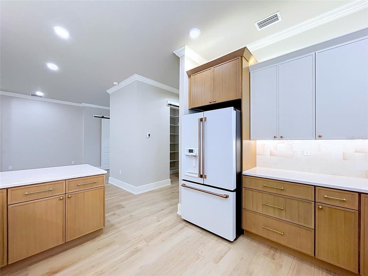 8308 GIBSON OAKS DRIVE — photo 16 of 41