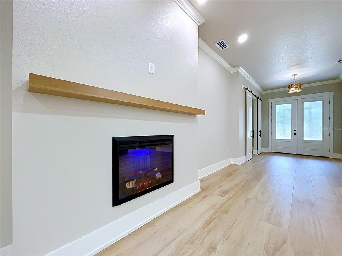 8308 GIBSON OAKS DRIVE — photo 22 of 41