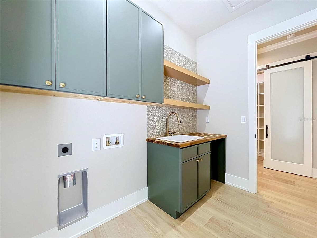 8308 GIBSON OAKS DRIVE — photo 20 of 41