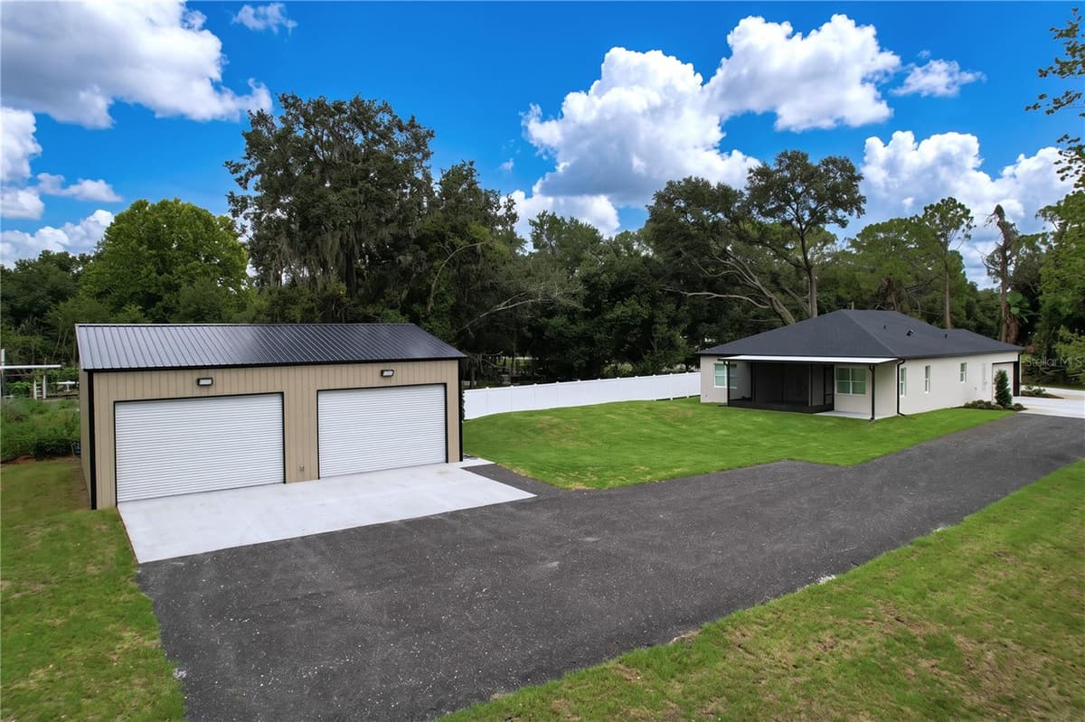 8308 GIBSON OAKS DRIVE — photo 5 of 41