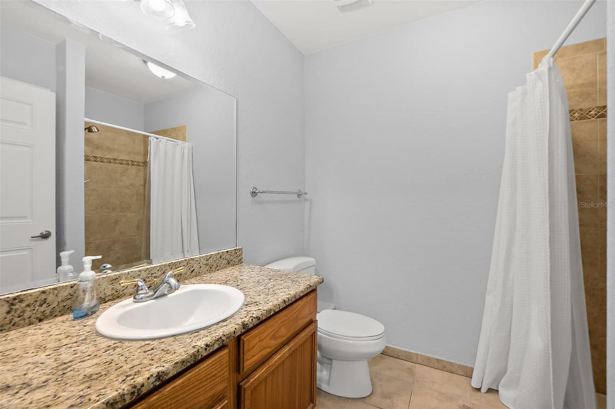 4600 MOODY BOULEVARD — photo 23 of 42