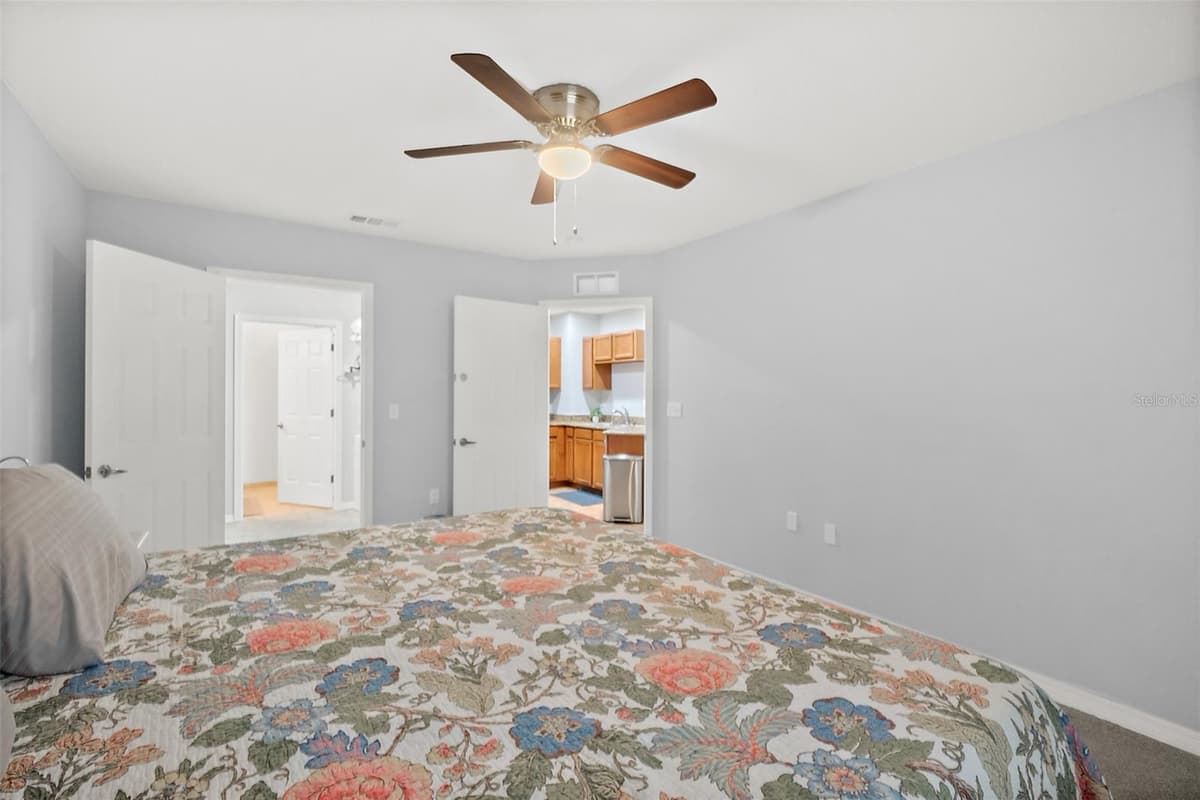 4600 MOODY BOULEVARD — photo 21 of 42