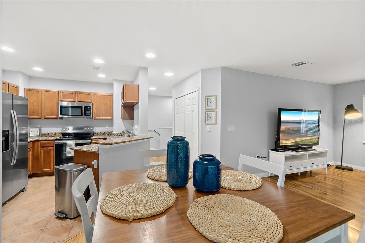 4600 MOODY BOULEVARD — photo 15 of 42