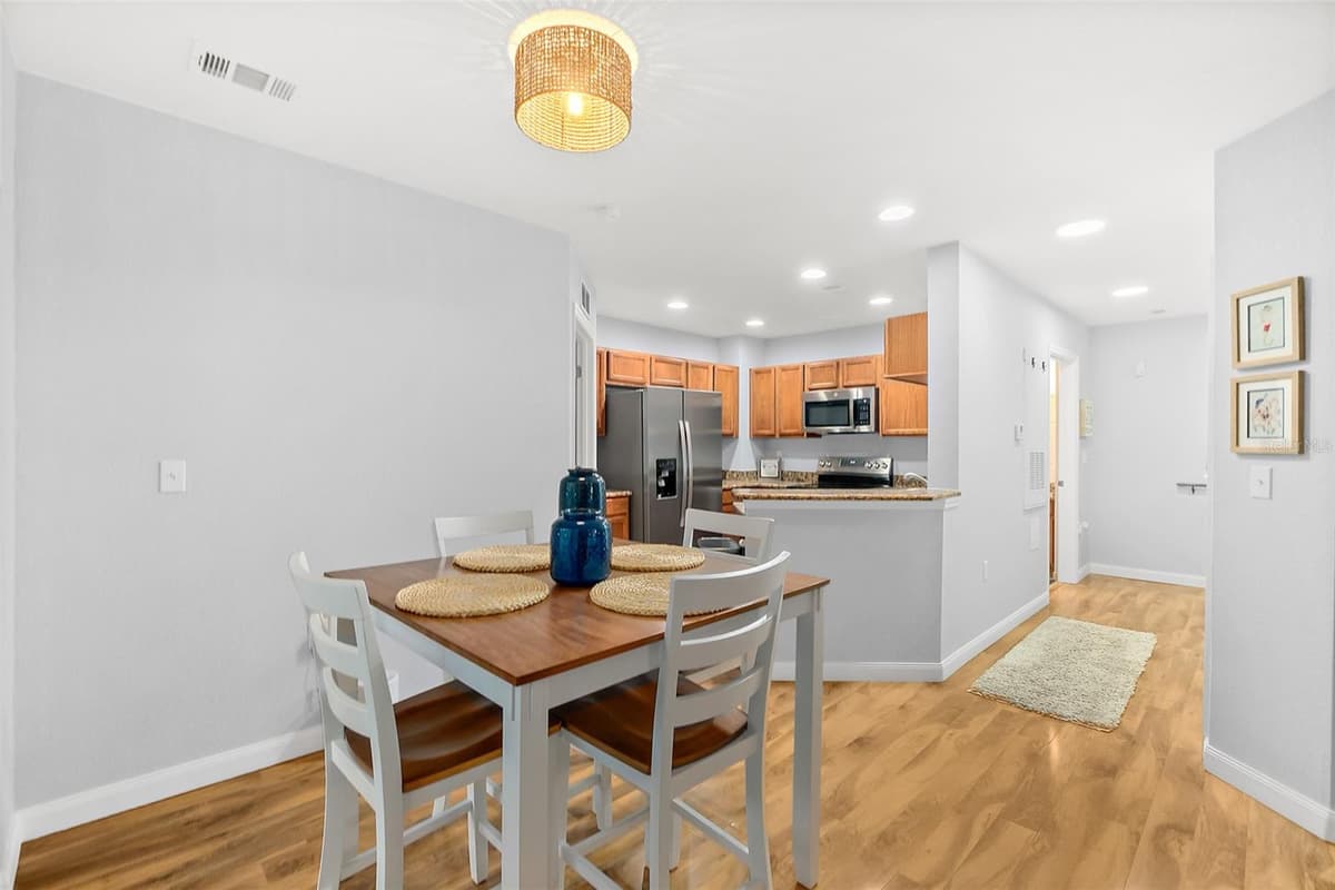 4600 MOODY BOULEVARD — photo 12 of 42