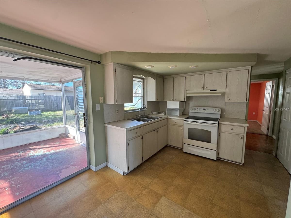 1321 HONOR DRIVE — photo 4 of 6
