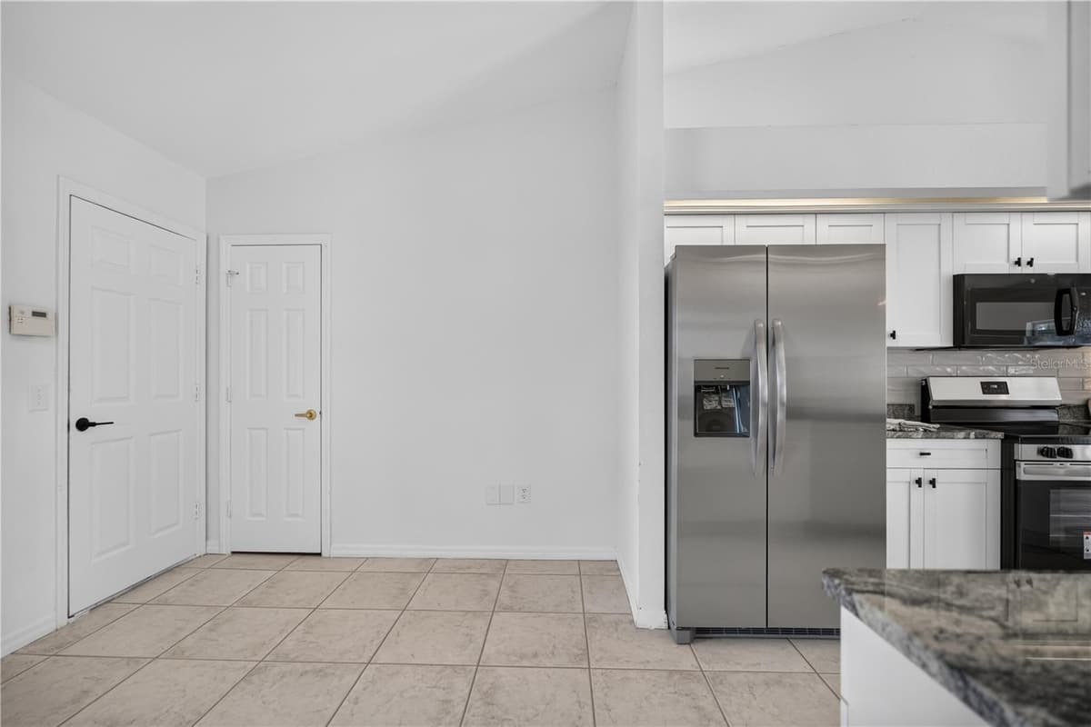 6035 HILLSIDE HEIGHTS DRIVE — photo 7 of 36
