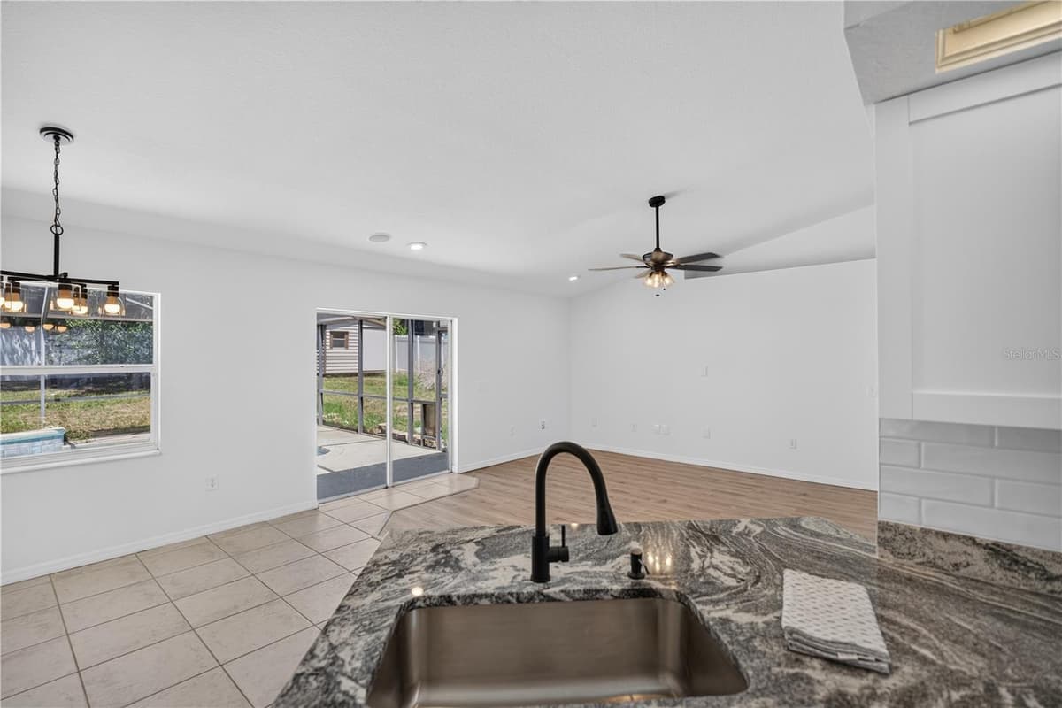 6035 HILLSIDE HEIGHTS DRIVE — photo 6 of 36