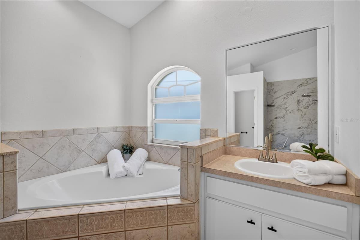 6035 HILLSIDE HEIGHTS DRIVE — photo 19 of 36