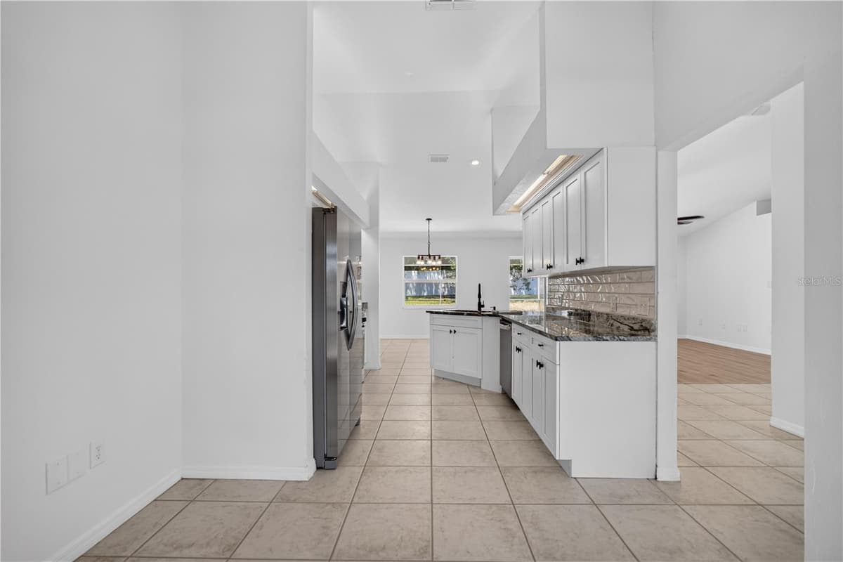 6035 HILLSIDE HEIGHTS DRIVE — photo 8 of 36