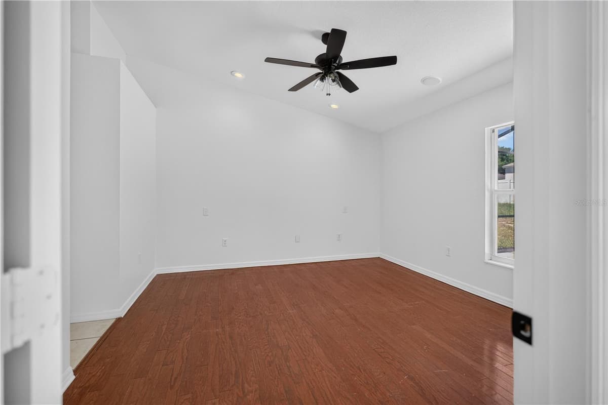 6035 HILLSIDE HEIGHTS DRIVE — photo 14 of 36