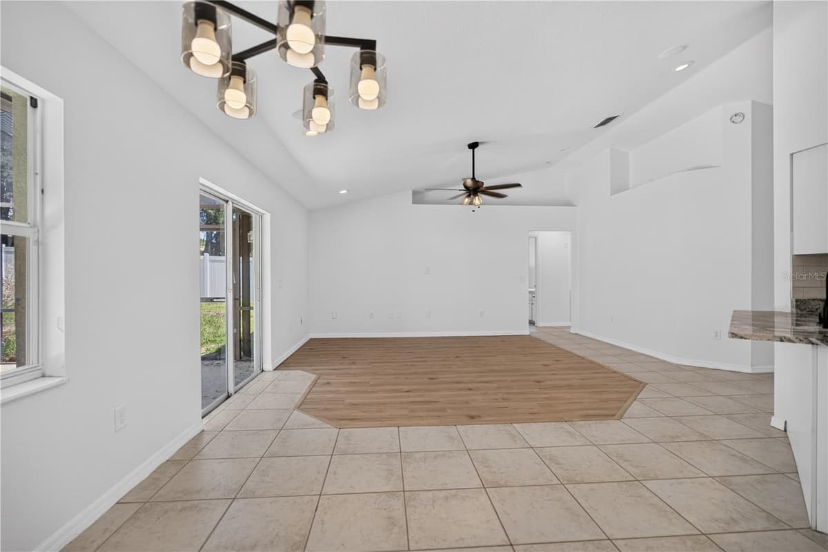 6035 HILLSIDE HEIGHTS DRIVE — photo 13 of 36