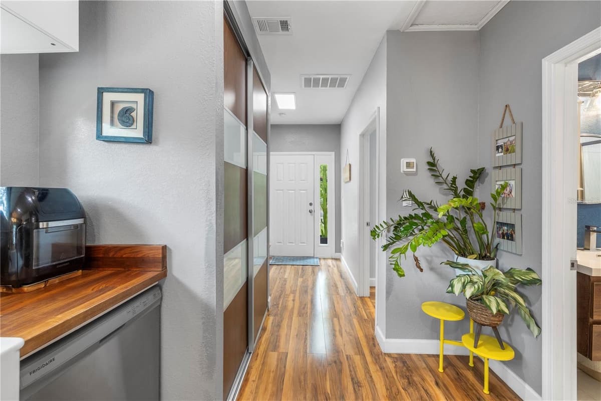 2101 43RD STREET — photo 15 of 42