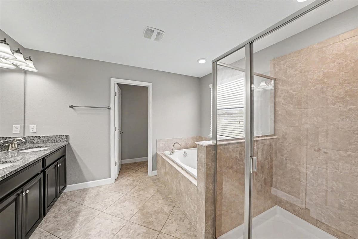 28500 PLEASANT BAY LOOP — photo 12 of 14