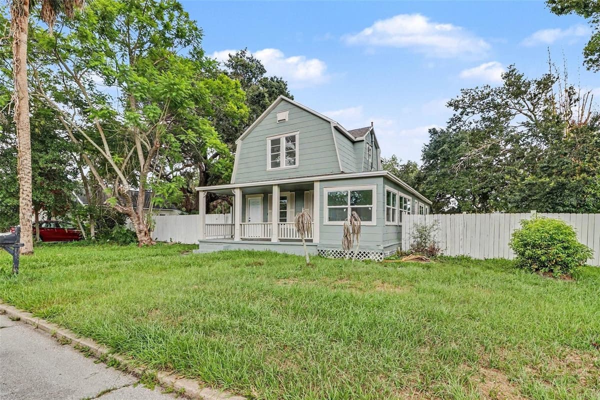 1515 INDIANA AVENUE — photo 3 of 26