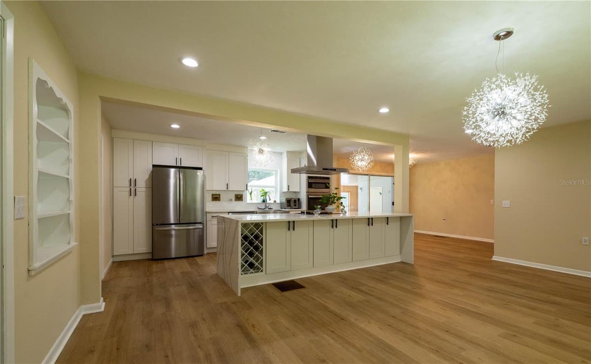 298 COURT STREET — photo 3 of 23