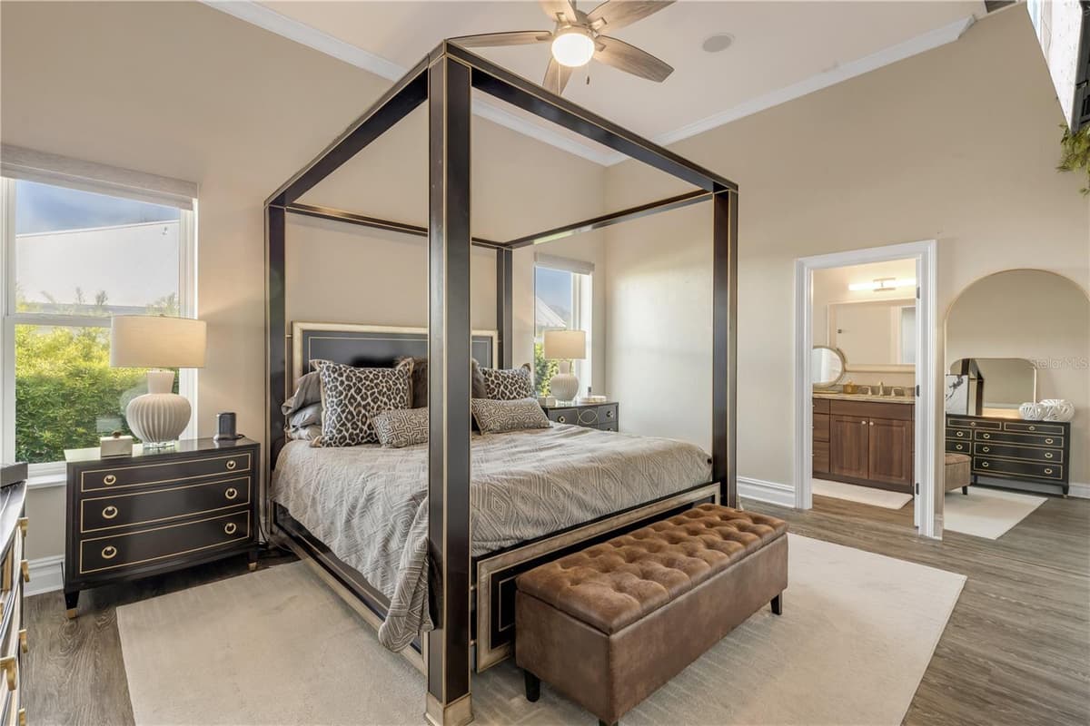 417 QUAY ASSISI — photo 53 of 100