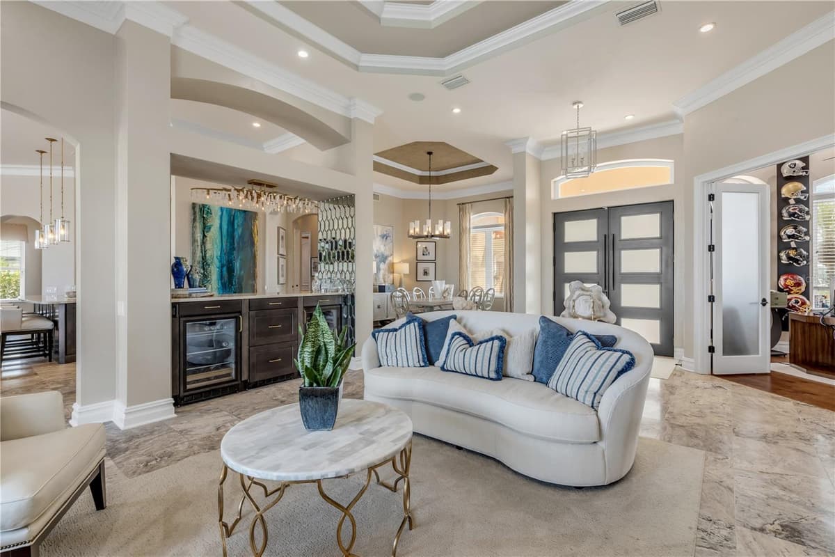 417 QUAY ASSISI — photo 18 of 100
