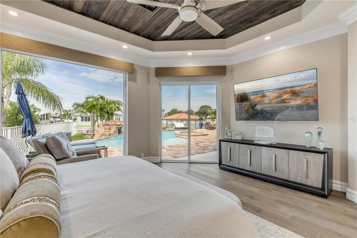 417 QUAY ASSISI — photo 41 of 100