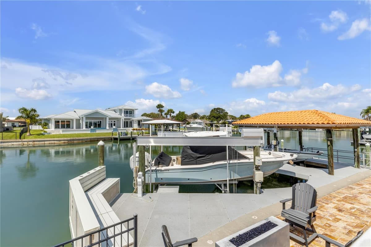 417 QUAY ASSISI — photo 96 of 100