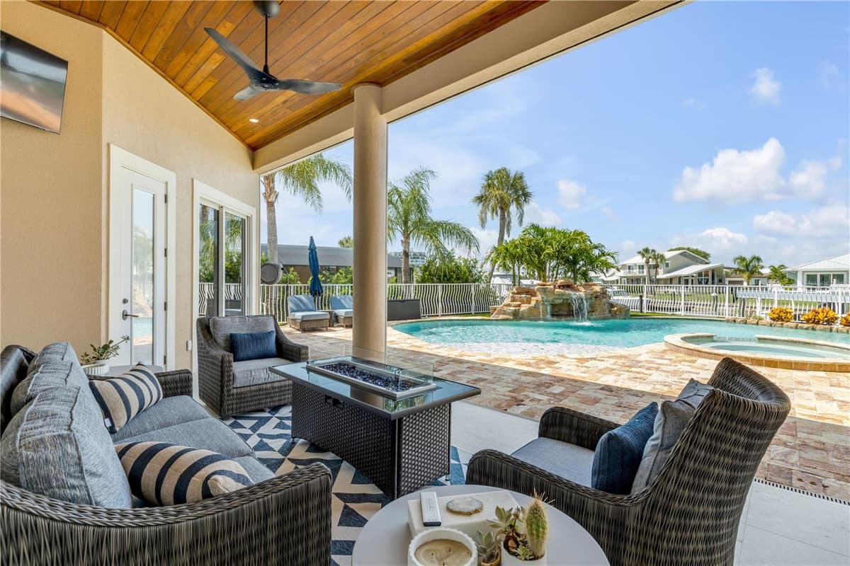 417 QUAY ASSISI — photo 84 of 100
