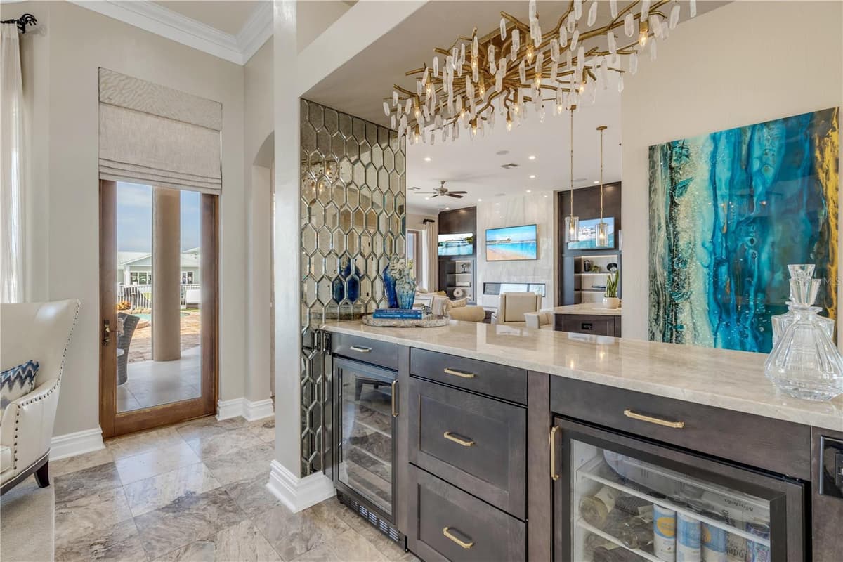 417 QUAY ASSISI — photo 17 of 100