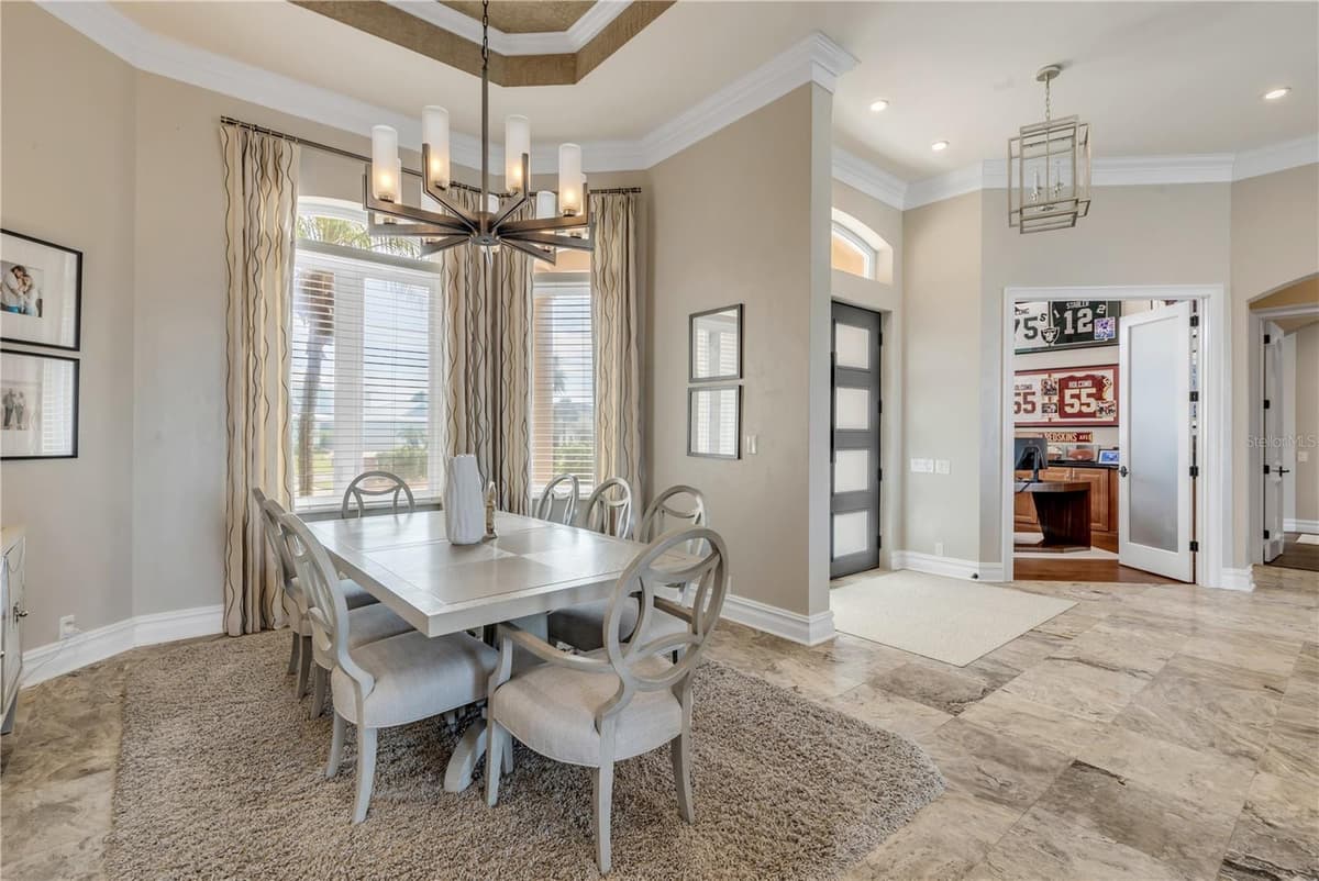417 QUAY ASSISI — photo 12 of 100