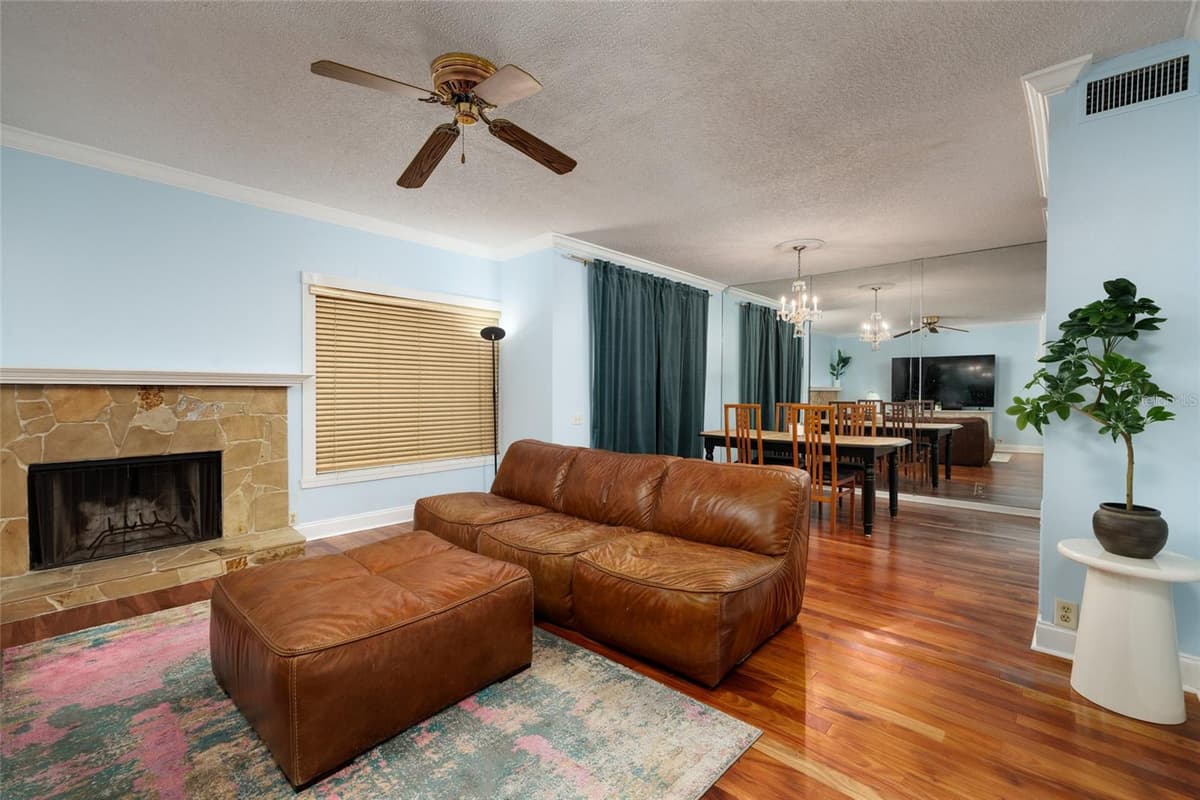 1750 LAKE CYPRESS DRIVE — photo 17 of 45